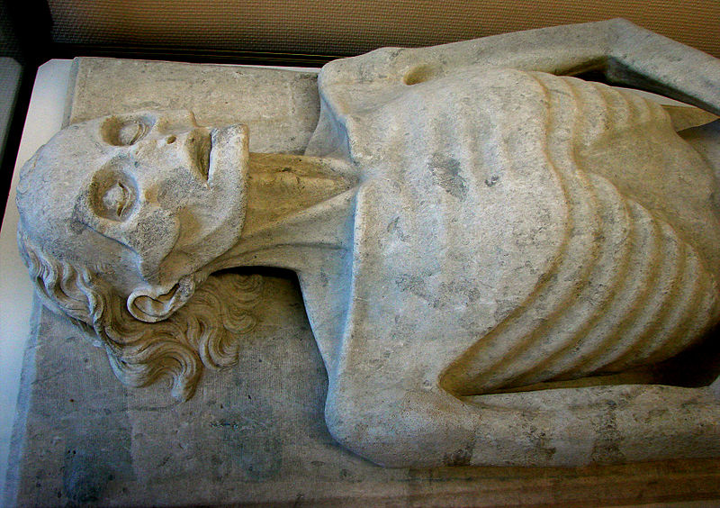 Exquisite Corpses: The Art of the Cadaver Tomb Gisant_Guillaume_de_Harcigny_Musée_de_Laon